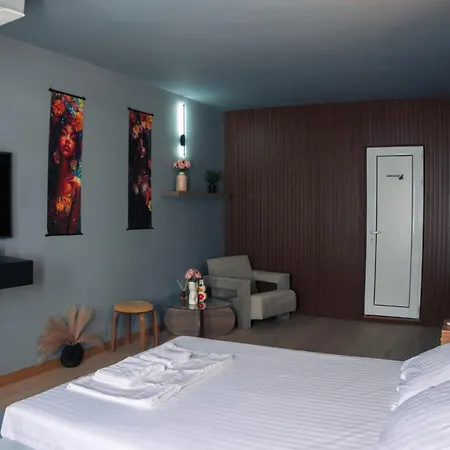 Guest house R34 Boutique Art