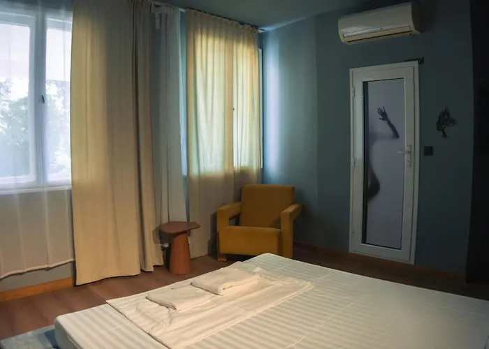 Pensión R34 Boutique Art 3*