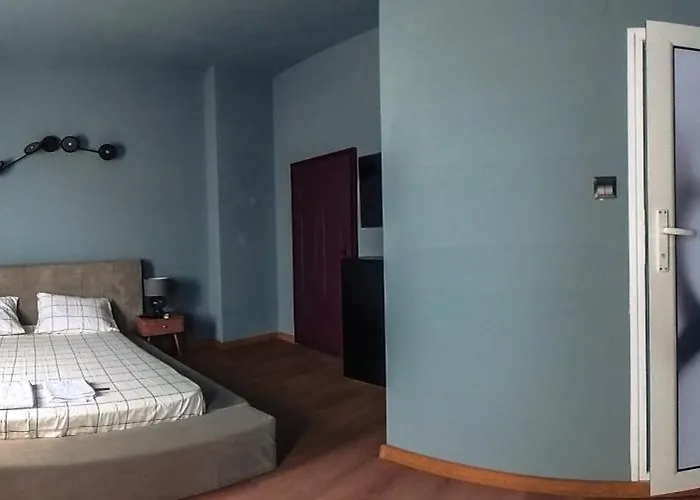 R34 Boutique Art Veliko Tárnovo