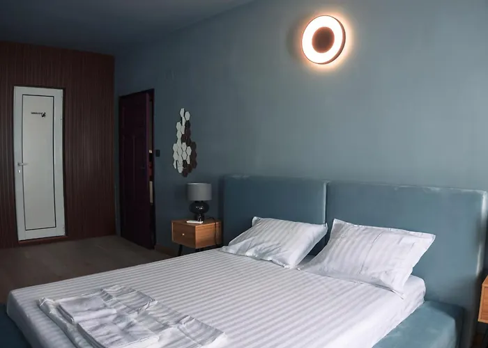 R34 Boutique Art Pensión 3*